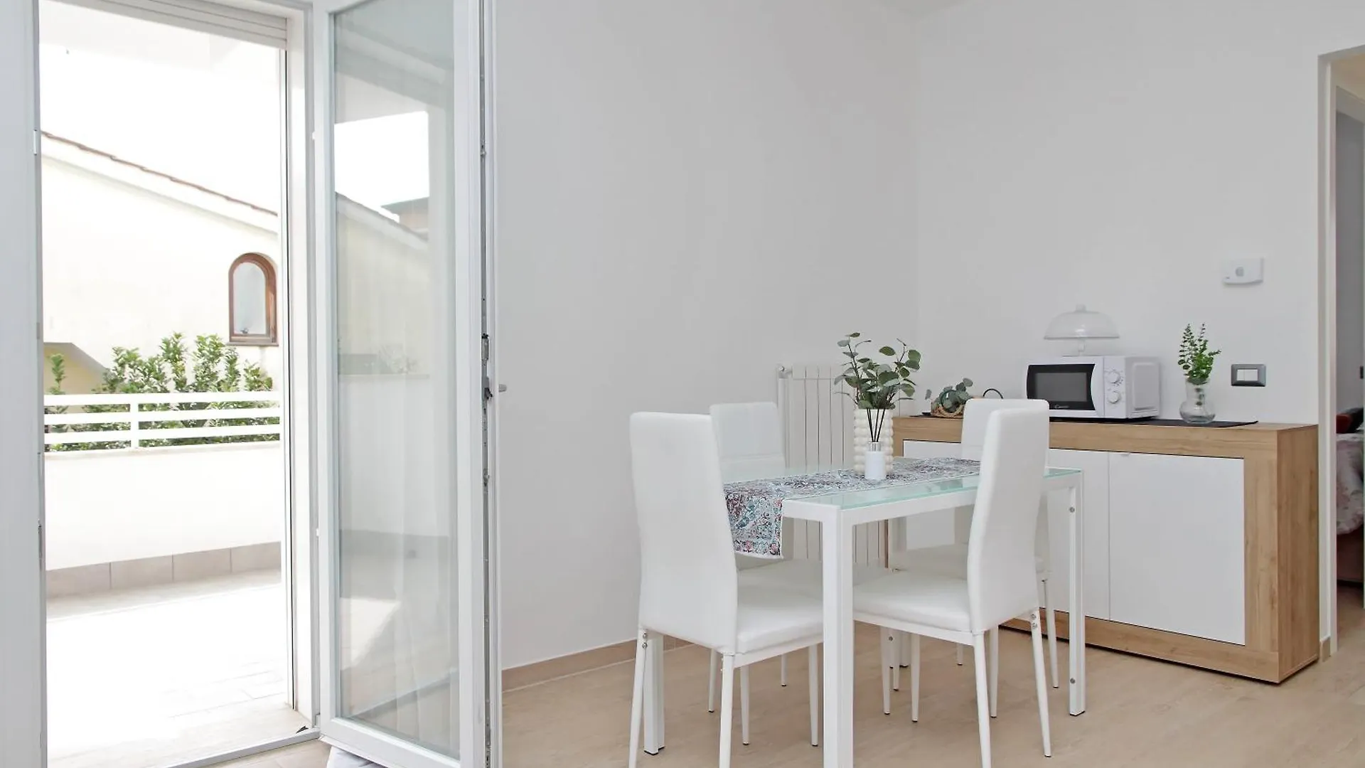 Apartment Andrea Home- Collegato A Roma E Aeroporto Fiumicino Italy